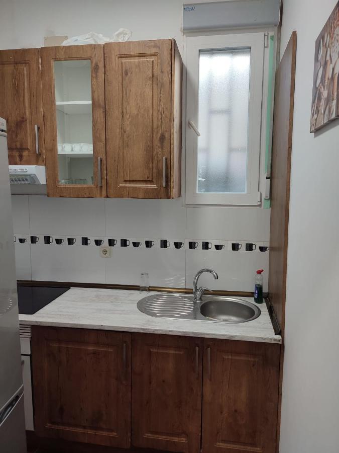 Апартаменты Apartamento En El Centro Del Pueblo Робледо-де-Чавела Экстерьер фото