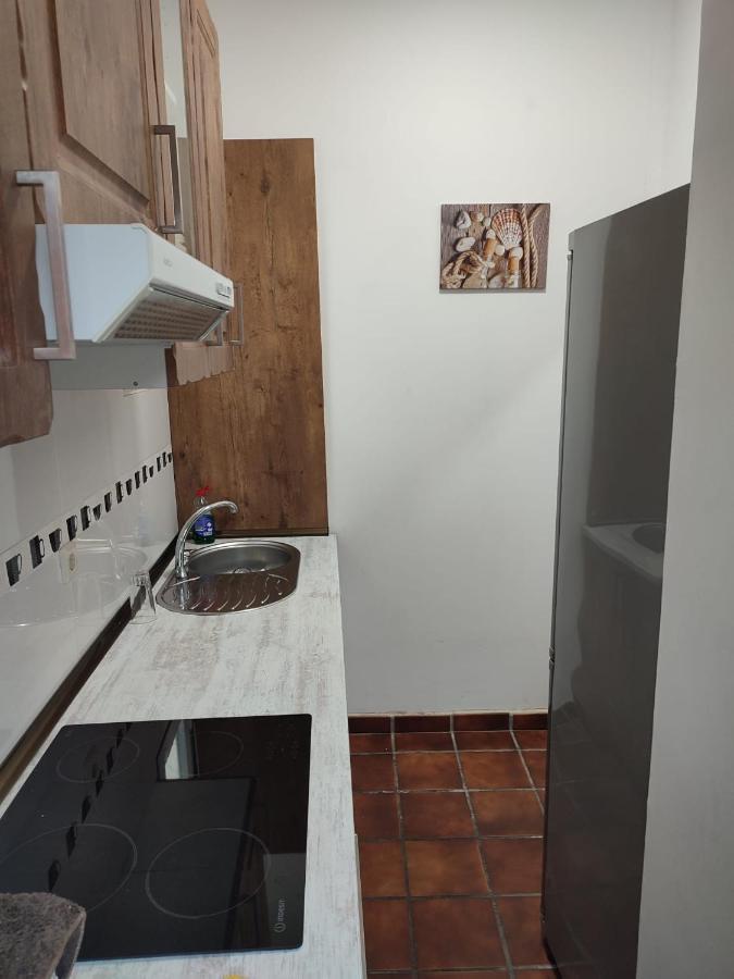 Апартаменты Apartamento En El Centro Del Pueblo Робледо-де-Чавела Экстерьер фото