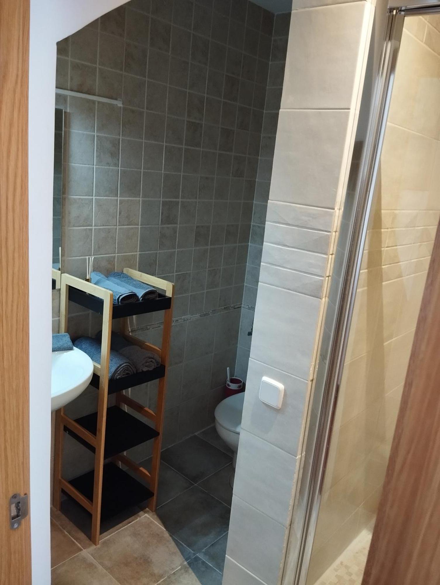 Апартаменты Apartamento En El Centro Del Pueblo Робледо-де-Чавела Экстерьер фото